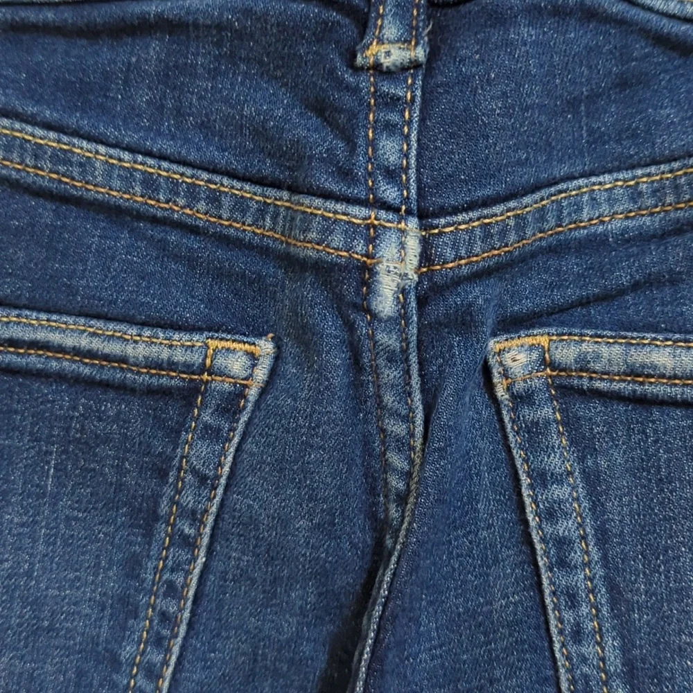 GAP Boys Dark Wash Stretch Athletic Jeans Size 5